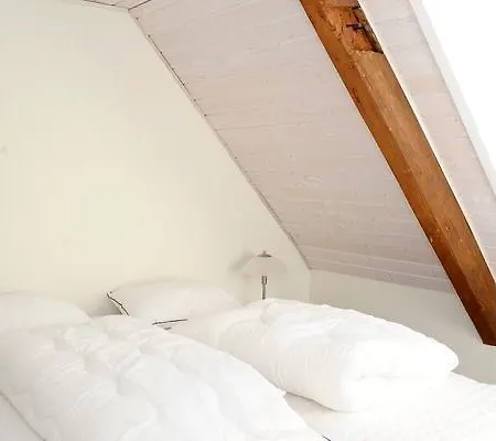 Four-bedroom Holiday In 1
